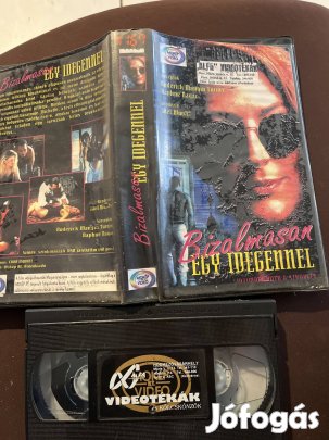 Bizalmasan egy idegennel vhs m alfa