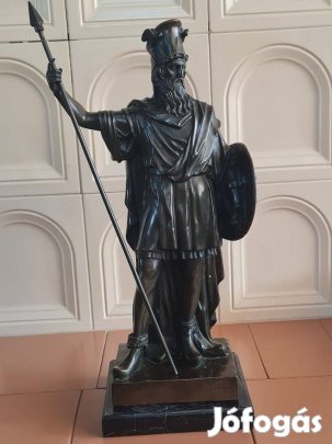 Bizánci harcos bronz szobor