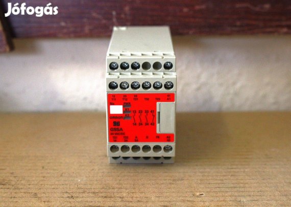 Biztonsági relé 1,2 csatonás Omron ( 6990 )