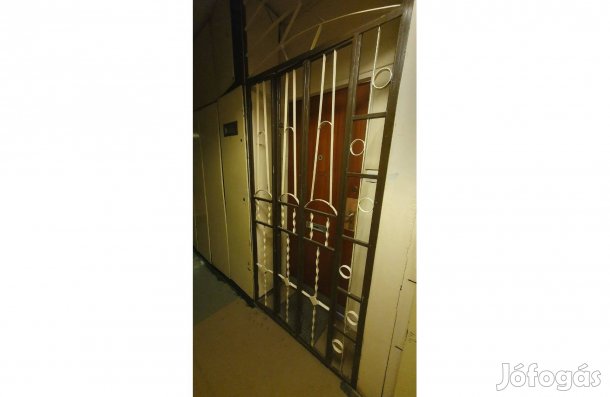 Biztonsági védőrács ajtóra