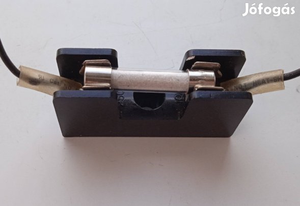 Biztosíték foglalat 6 x 30 mm.-es betétekhez , bakelit