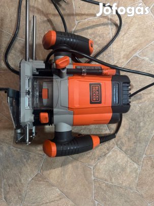 Black and Decker felsőmaró