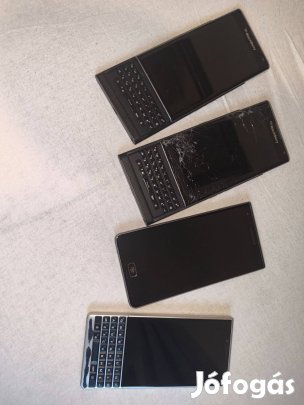 Blackberry telefonok gyűjteményből eladók, egyben