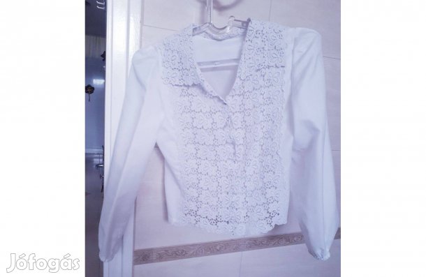 Blúz, gyönyörű fehér csipkebetéttel, alig használt, eladó