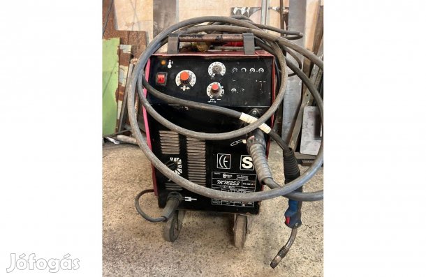 Bmax MM253 Ipari CO hegesztőgép (MIG/MAG) 250A, 3 fázisú