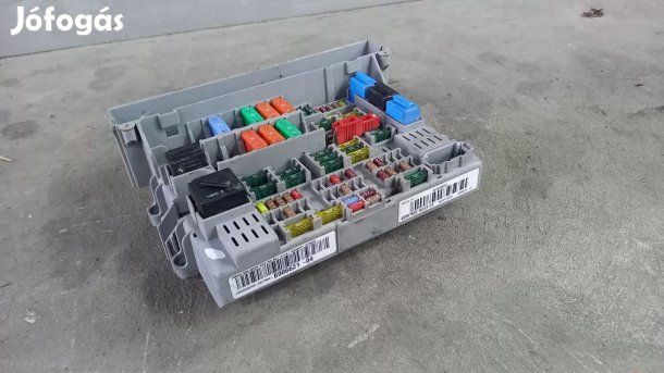 Bmw E87 E90 E91 04- Komfort biztosítéktábla biztosíték tábla 6006