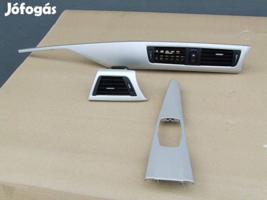 Bmw F30 középső szellőző