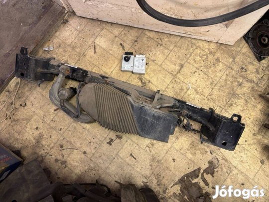 Bmw f10 f11 elektromos vonóhorog