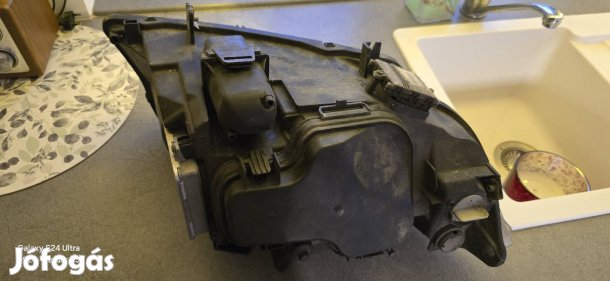 Bmw lampa kanyarkövetöangel eys