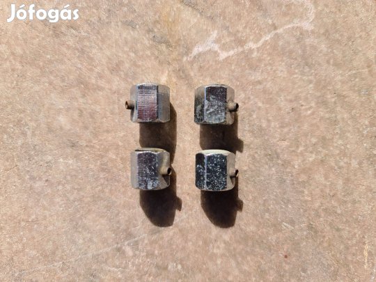 Bmw szelepsapka 4 db fémből készült használt 1,5 mm kulccsal zárható