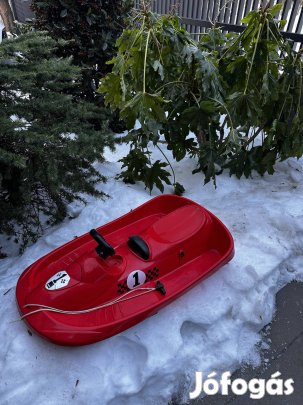 Bob-Szánkó kormányozható