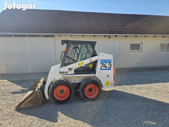 Bobcat 743 Komatsu sk 07