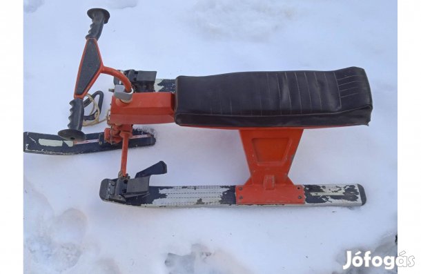 Bobcat kormányozható szánkó , alumínium testű