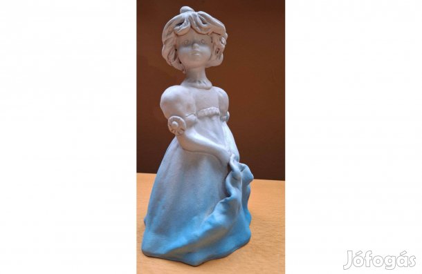 Bod Éva Kislány szobor