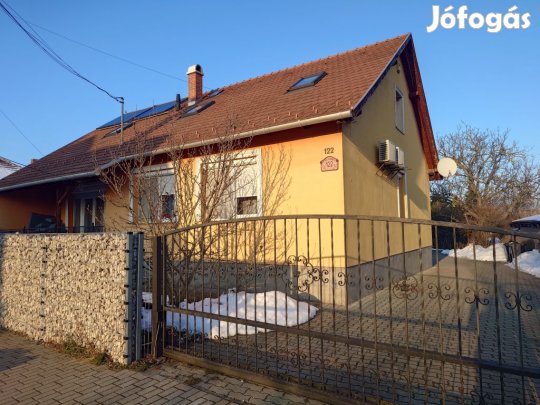 Bodajk, Petőfi Sándor utca, 188 m2-es, 2 generációs, családi ház