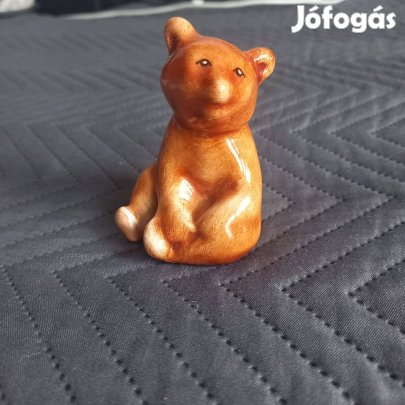 Bodrogkeresztúri barna kerámia ülő mackó