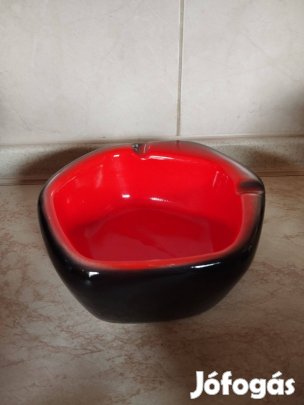 Bodrogkeresztúri hamutál