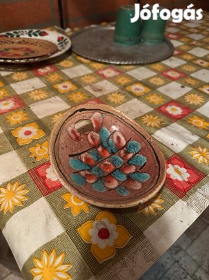 Bodrogkeresztúri kerámia tál