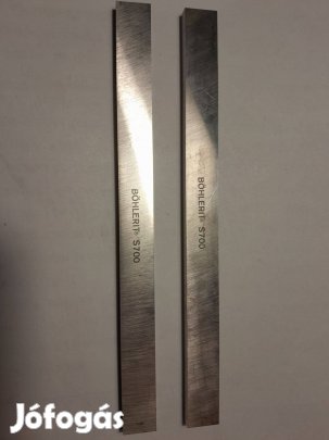 Boechlerit nagyteljestményű tömör esztergakés hasáb