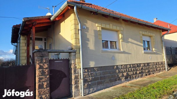 Bogácson,új tetővel,családi ház eladó