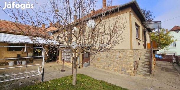 Bogádi 179 nm-es ház eladó