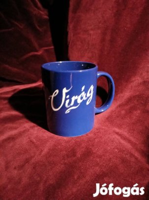 Bögre egyedi feliratokkal