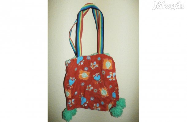 Bohém piros mintás kétrekeszes válltáska egyedi tervezésű