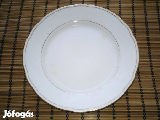 Bohémia porcelán kistányér fehér színben arany szegélyekkel