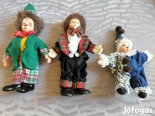 Bohócok három méretben