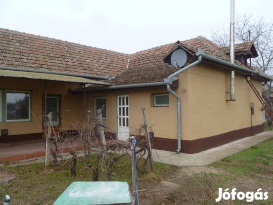 Bokros központjában , azonnal költözhető