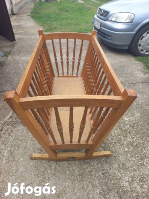 Bölcső eladó, keményfából készült!