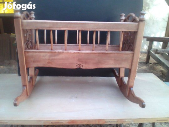 Bölcső vadászbölcső gyerekáldásra vadászajándékok nászajándékok fabölc