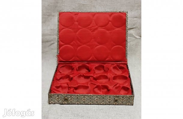 Bonbonos doboz (21,5x16x3 cm)(V-001)