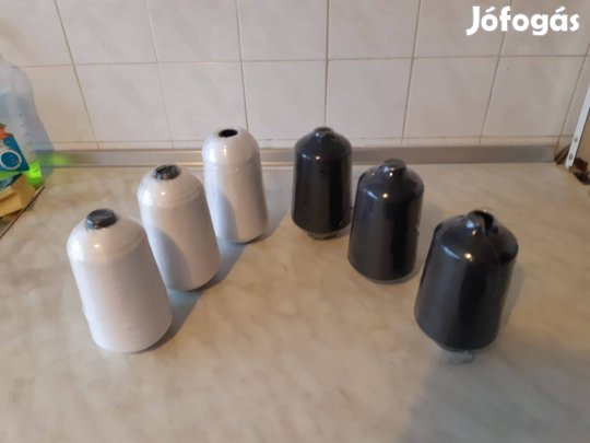 Bontatlan Új Trevira cérna fekete és fehér