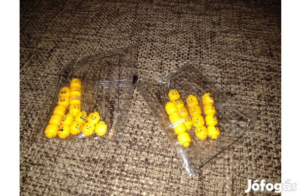 Bontatlan játék fejek különböző arccal