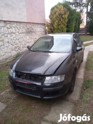Bontódik: Fiat Stilo 1.4 Benzin 6OS Manuális Váltóval