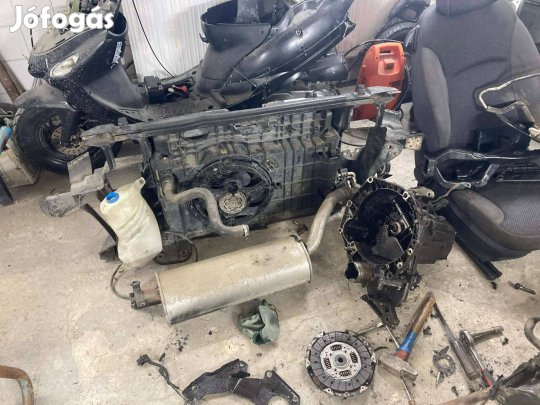 Bontott Fiat Stilo 1.4 16v (3 ajtós) alkatrészek