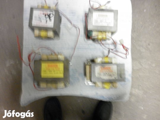 Bontott Működőképes Mikrohullámú Trafó