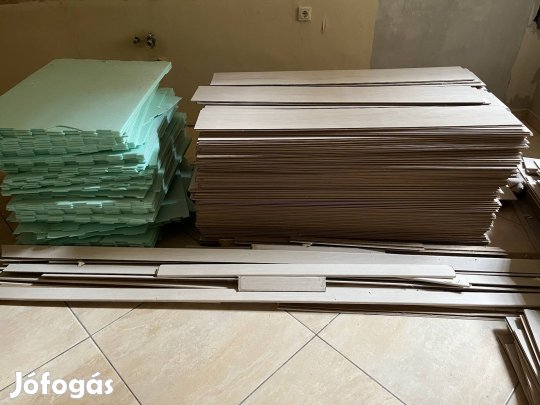 Bontott  laminált padló