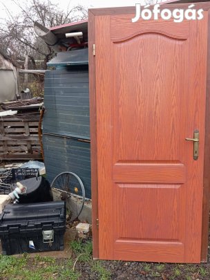 Bontott beltéri ajtó