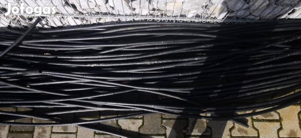 Bontott csepegtetőcső