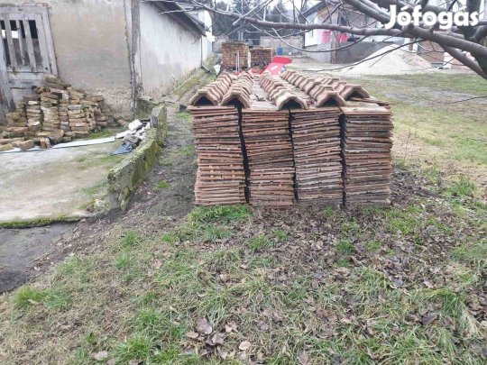 Bontott cserép eladó!