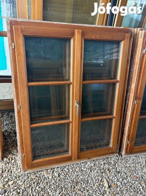 Bontott fa ablak 110x138