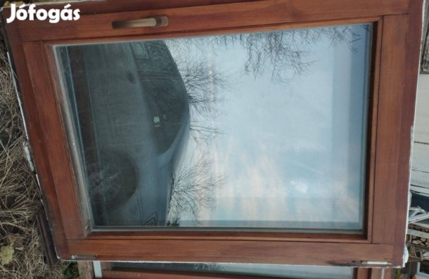 Bontott fa ablak