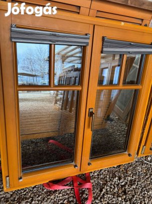 Bontott fa ablak alumínium külsővel 117x117