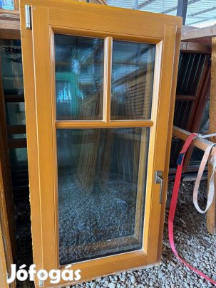 Bontott fa ablak alumínium külsővel 70x131