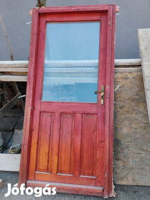 Bontott fa ajtó