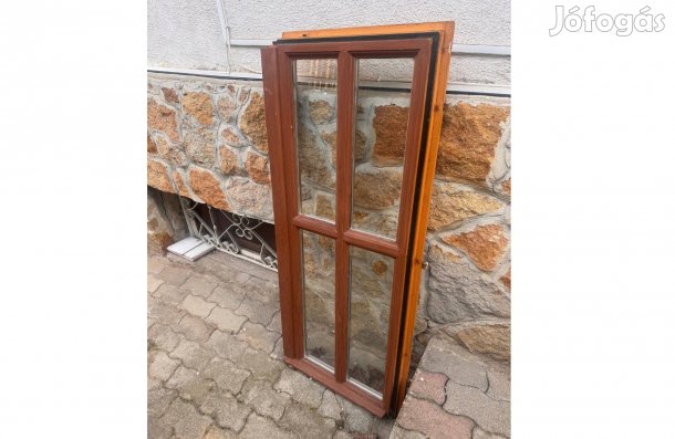 Bontott jó állapotú fa ablak szárny szigetelt üveggel, 142cm x 55cm