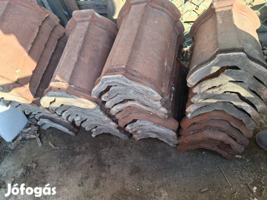 Bontott kupcserép jó állapotban eladó 