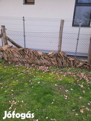 Bontott régi cserép ingyen elvihető